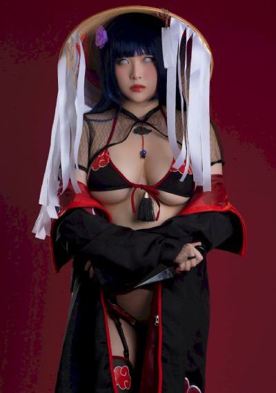 美女不穿内裤