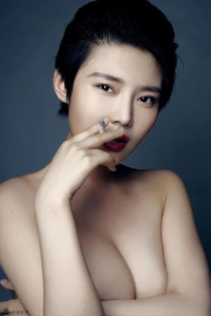 风间由美风韵犹存在线